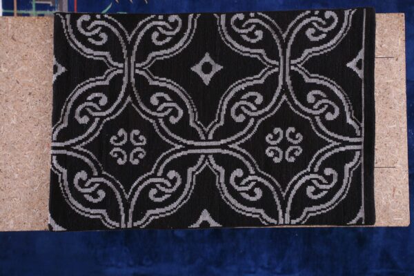Contemporary needlepoint rug, design n2061 1 Contemporary american hooked rug, design n2061