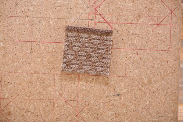 Contemporary needlepoint rug, design n2067 1 Contemporary american hooked rug, design n2067