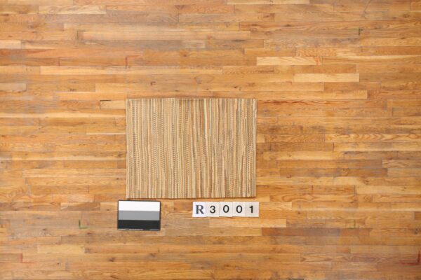 Contemporary american rag rug, design r3001 1 Contemporary american hooked rug, design r3001