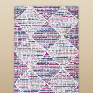 Contemporary American hooked rug, design R3029F