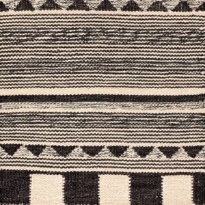 Contemporary American hooked rug, design SC_620