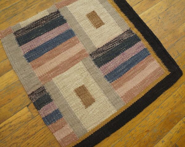 Contemporary american hooked rug, design sc_634