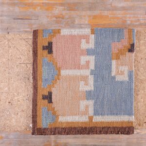 Contemporary American hooked rug, design SC_639