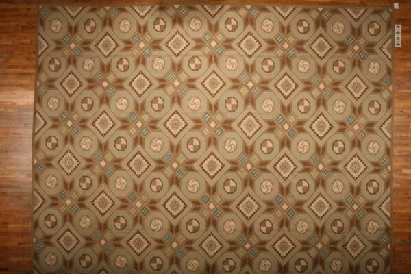 Contemporary american hooked rug, design t1093 2 Contemporary american hooked rug, design t1093