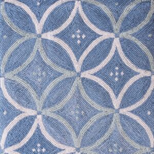 Contemporary American hooked rug, design W1071N2