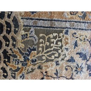 1980s Gray Cloud Band Classical Motif Medallion Vintage Chinese Silk Small Rug - detail view 2