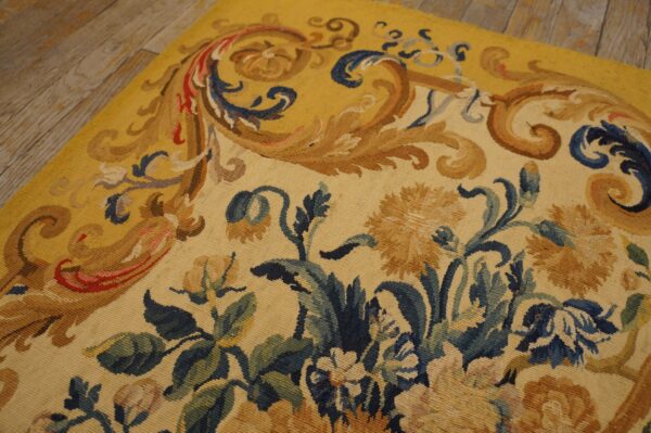 Antique french allover floral flat weave rug 10 Early 18th century french tapestry weave rug, corner with acanthus scrolls on the gold border, stock number 25095