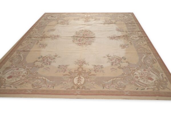 Vintage aubusson flat weave rug, beige rose bouquet, 8' x 10' 3 Vintage aubusson flat weave rug, beige rose bouquet (sku fa12736bg8x10), detail 2