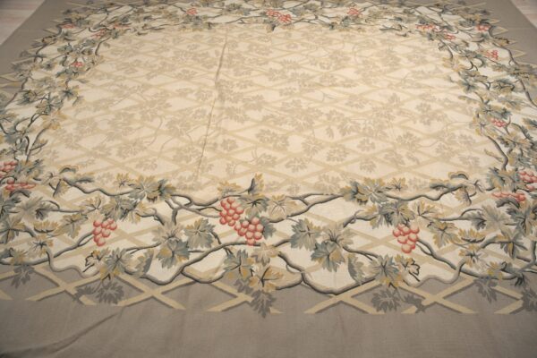 Vintage aubusson flat weave rug, grey grapevine trellis, 9' x 12' 4 Vintage aubusson flat weave rug, grey grapevine trellis (sku fa5151gy9x12), detail 3