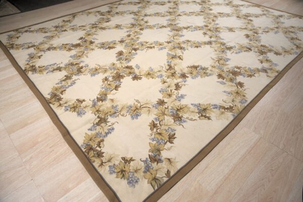 Vintage aubusson flat weave rug, ivory grapevine lattice, 9' x 12' 3 Vintage aubusson flat weave rug, ivory grapevine lattice (sku fa5176iv9x12), detail 2