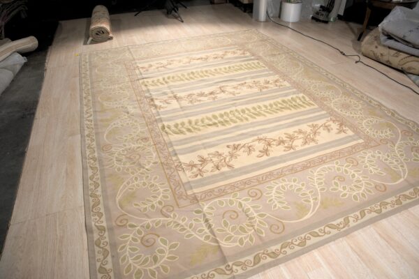 Vintage aubusson flat weave rug, lilac grey fern and vine stripe (sku fa5131gy9x12), detail 2