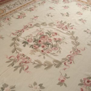 Vintage Aubusson flat weave rug, Louis Philippe Rose Wreath (SKU FA5037IV12X16), detail 3